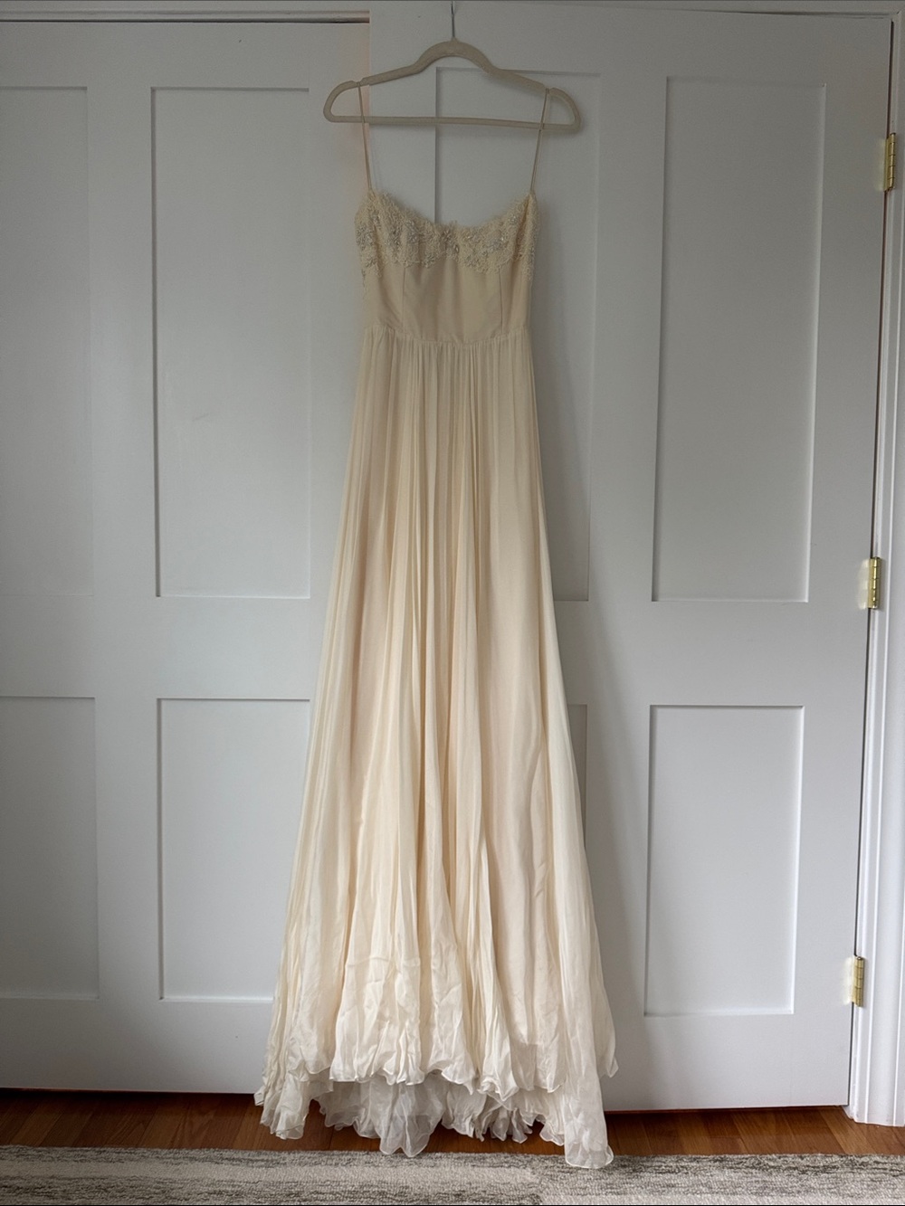 Romantic Cream Spaghetti-Strap Wedding Dress with Lace Bodice